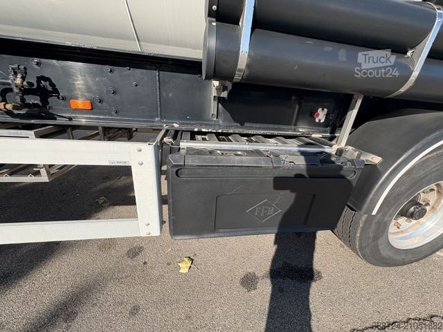 Semi-remorque silo FELDBINDER Kip 63*63 m³*Volluft*elektr. Hydraulik*TÜV*ADR*