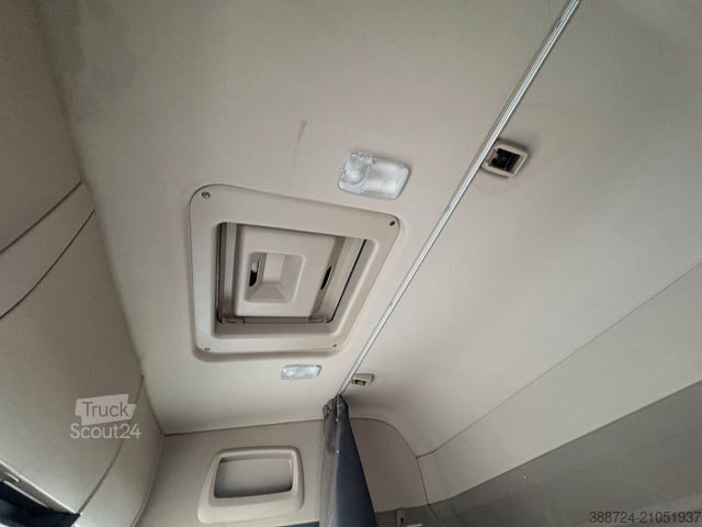 Standaard trekker SCANIA R490*E6c*Retarder*Zweikreishydraulik*Navi*Klima*