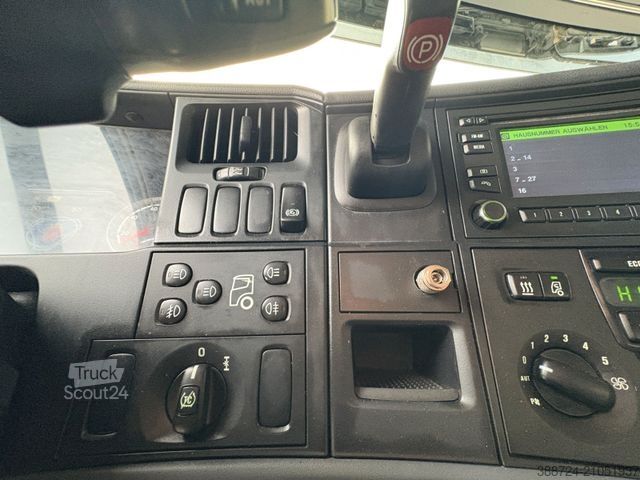 Standaard trekker SCANIA R490*E6c*Retarder*Zweikreishydraulik*Navi*Klima*