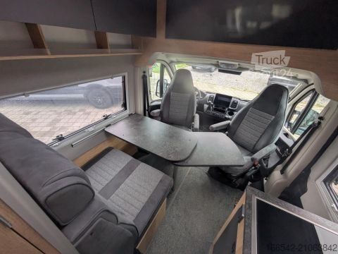 Bobil La Strada Avanti EB 180PS/Autom/Solar/Navi