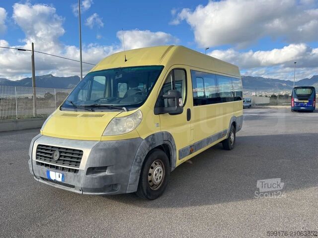Trasporto persone Fiat Ducato