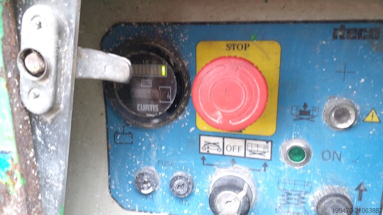 Tavolo elevatore a forbice Iteco IG 10130 (9,85m)