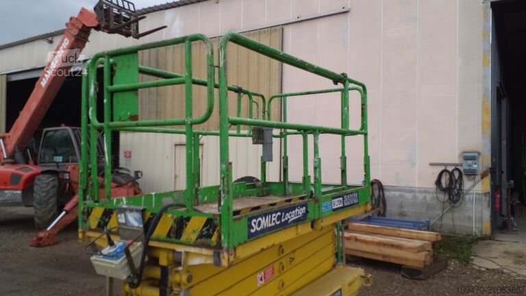 Tavolo elevatore a forbice Iteco IG 10130 (9,85m)