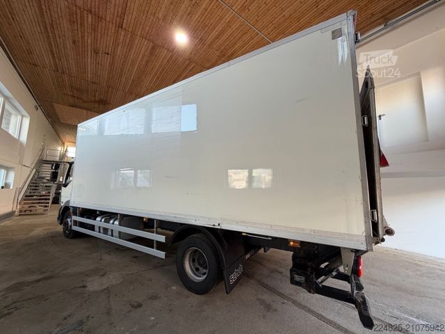 Refrigerated truck DAF LF 55.250 KÜHLKOFFER + LBW EURO5 EEV