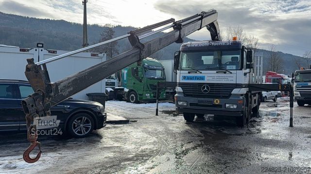 Grue à tour PALFINGER PK 18080 FUNKFERNBEDIENUNG BJ 2000