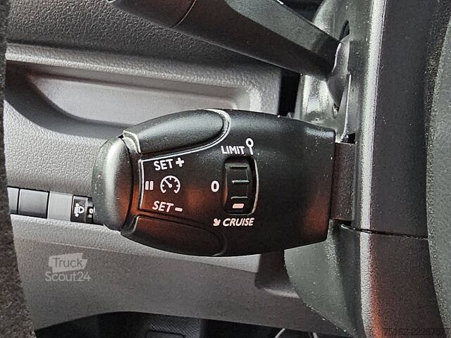 Aukšto stogo universalas PEUGEOT EXPERT 1.6 ac 3-zits EURO6