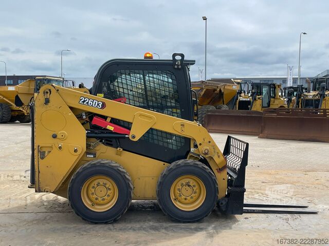 Radlader Caterpillar 226D3