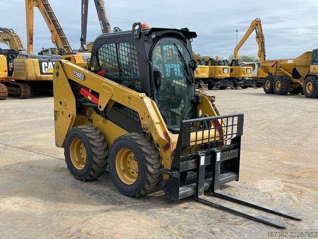 Radlader Caterpillar 226D3