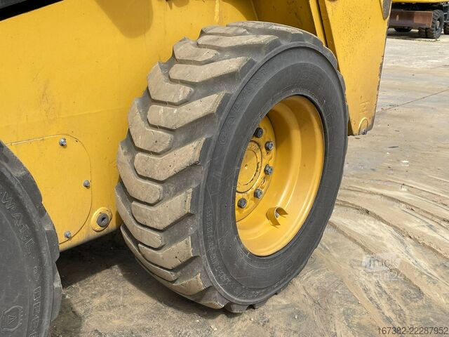 Radlader Caterpillar 226D3