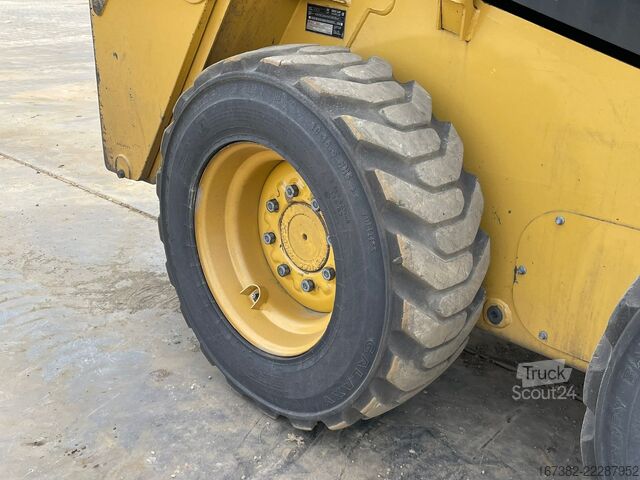Radlader Caterpillar 226D3