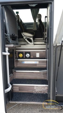 Motor coach MERCEDES-BENZ Tourismo RHD, 55 Sitze, Euro 6