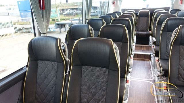 Motor coach MERCEDES-BENZ Tourismo RHD, 55 Sitze, Euro 6