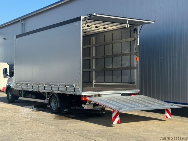 Gardinsidad skåpbil IVECO Daily 70C21 Planenaufbau 590x247x240 LBW