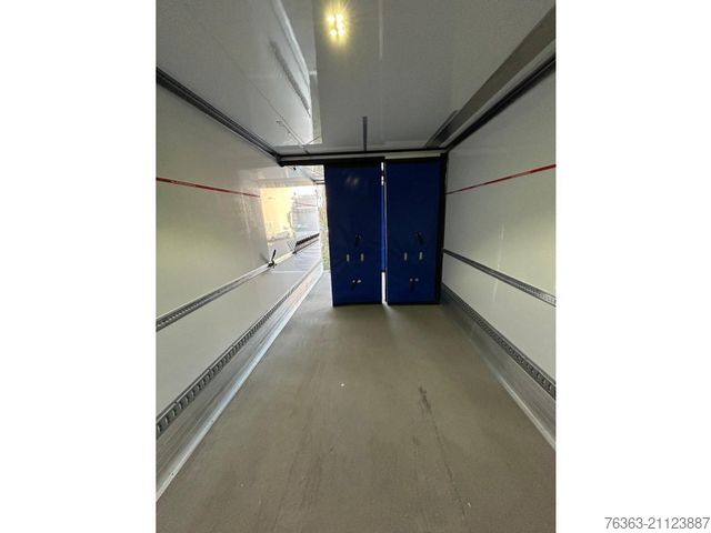 Tovorno vozilo za posebne namene MERCEDES-BENZ 1223 L  mit Spier Athlet Thermo 5 LBW 2000kg