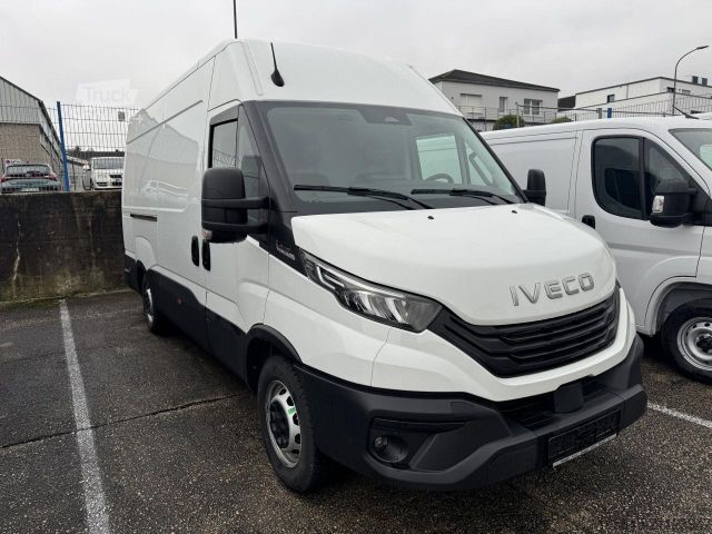 Furgão de painéis IVECO Daily 35S18HA8 V/P
