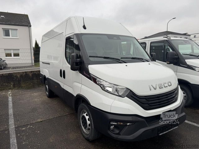 Furgão de painéis IVECO Daily 35S16H3.0A8 V
