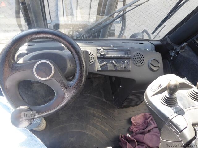 Frontgaffeltruck Linde H45D-02
