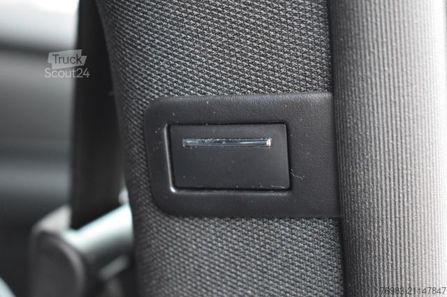 Rulotă/autocaravană MERCEDES-BENZ V 300 d Lang 4 Matic 9 G-Tr. Avantg. AMG Campaer