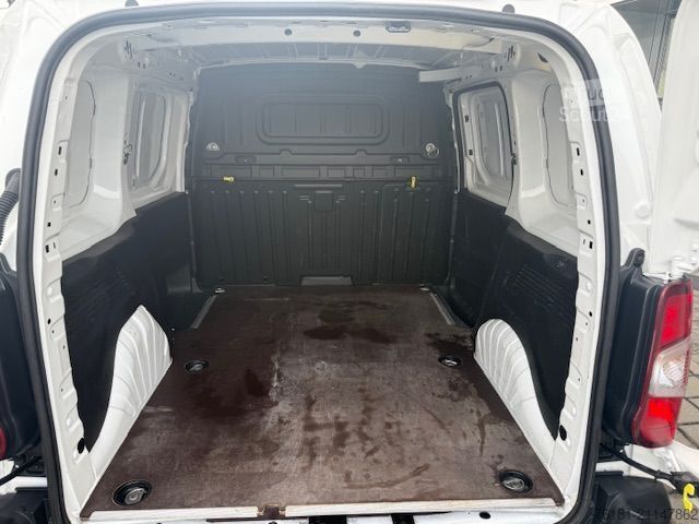Panel van CITROEN Berlingo Asphalt M Electric 136 *SITZH*KAMERA*