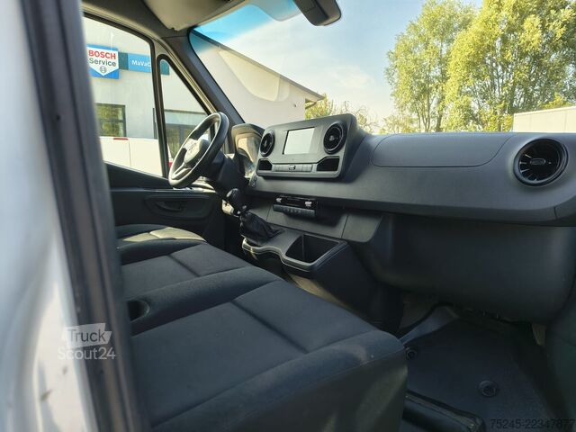 شاحنة بانل Mercedes-Benz SPRINTER 311 CDI 2.2