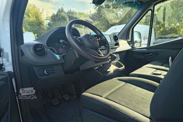 شاحنة بانل Mercedes-Benz SPRINTER 311 CDI 2.2