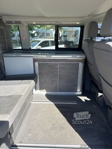 Kemperis Volkswagen California Coast 2022 | Cambio automatico | Tetto a soffietto