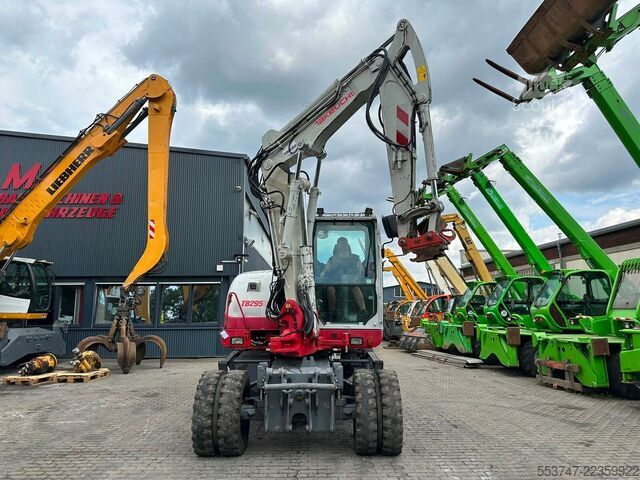 Tekerlekli ekskavatör Takeuchi TB 295 W