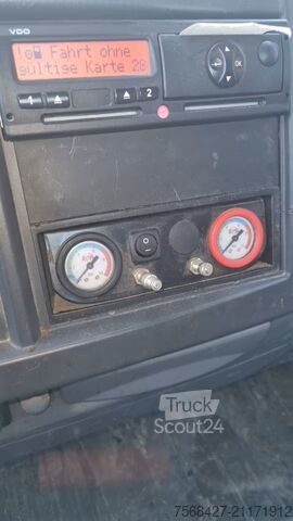 Camion benne trilatérale 5,5 t Isuzu N-Serie 5,5 t