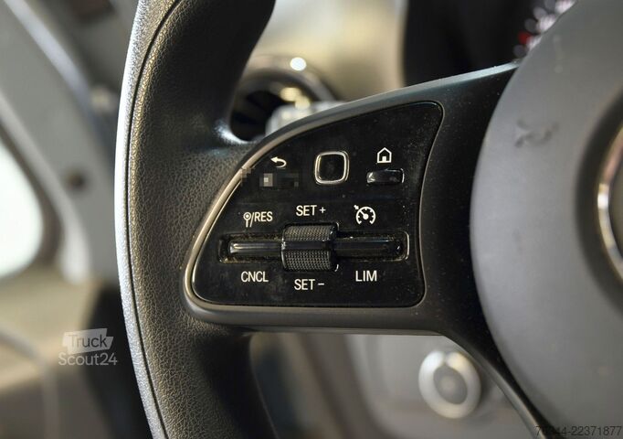 Фургон з високим дахом MERCEDES-BENZ Sprinter 317 CDI/36 MR 9G-Tronic Klima grau #241