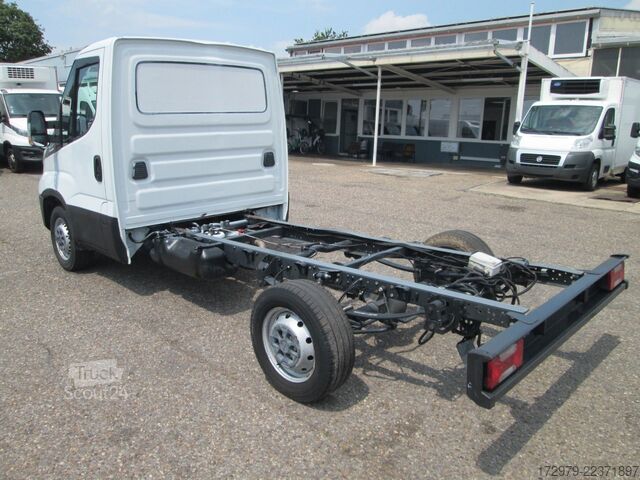 هيكل فان IVECO 35 S12 *Fahrgestell*Euro6*