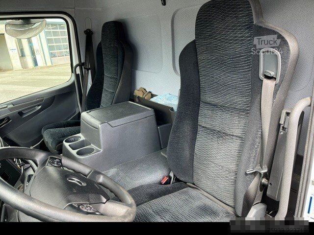 Фургон-будка MERCEDES-BENZ Atego 823 L Koffer 7,30m* LBW 1to*Klima*Alu*TOP