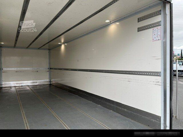 Кастомизированный фургон MERCEDES-BENZ Atego 823 L Koffer 7,30m* LBW 1to*Klima*Alu*TOP