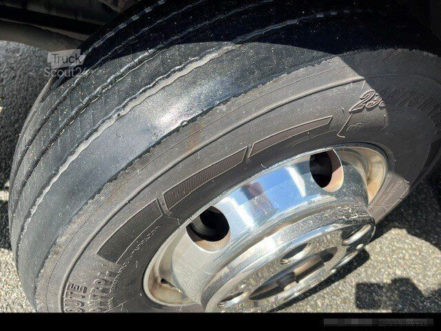 Кастомизированный фургон MERCEDES-BENZ Atego 823 L Koffer 7,30m* LBW 1to*Klima*Alu*TOP