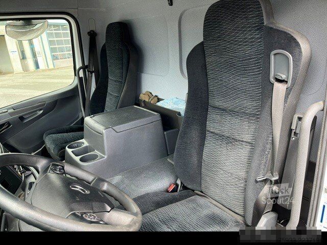 Шасси фургона MERCEDES-BENZ Atego 823 L Koffer 7,30m* LBW 1to*Klima*Alu*TOP