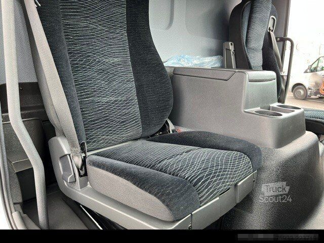 Шасси фургона MERCEDES-BENZ Atego 823 L Koffer 7,30m* LBW 1to*Klima*Alu*TOP