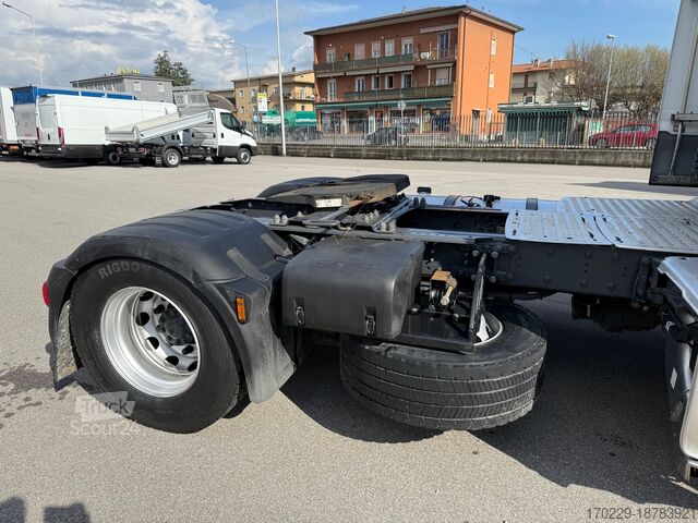 Standart traktör DAF XF 480