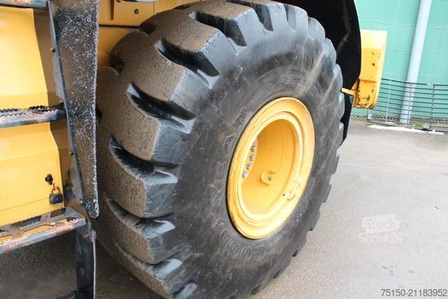 Chargeuse sur pneus CATERPILLAR 972MXE - Nr.: 373