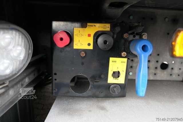 Open oplegger met zeil SCHMITZ CARGOBULL SCS 24/L-13.62 EB, Verzinkt, Hubdach, Getränke