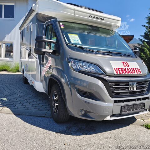 Delno integriran avtodom za 5 oseb. Sun Living- Adria Gruppe S 70 SP