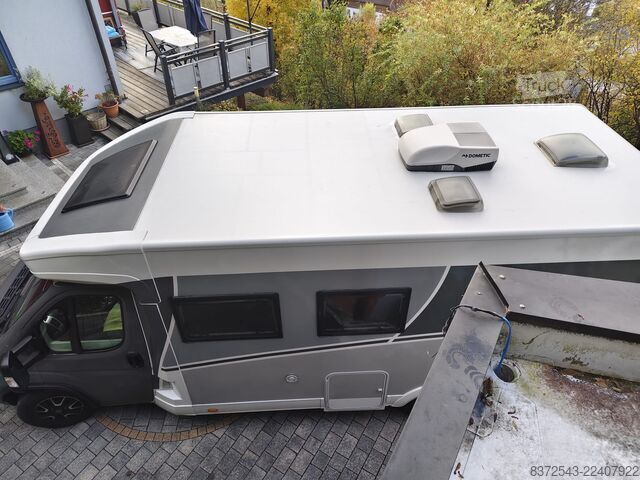 Delno integriran avtodom za 5 oseb. Sun Living- Adria Gruppe S 70 SP