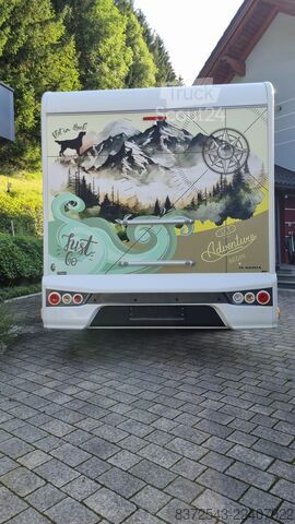 Delno integriran avtodom za 5 oseb. Sun Living- Adria Gruppe S 70 SP