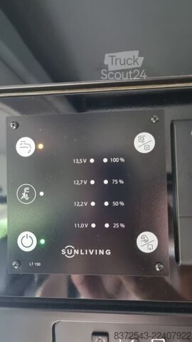 Delno integriran avtodom za 5 oseb. Sun Living- Adria Gruppe S 70 SP