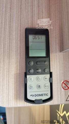 Delno integriran avtodom za 5 oseb. Sun Living- Adria Gruppe S 70 SP