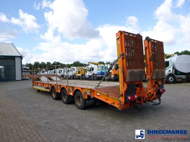 Semi-lavlaster King 3-axle semi-lowbed trailer 44T + ramps