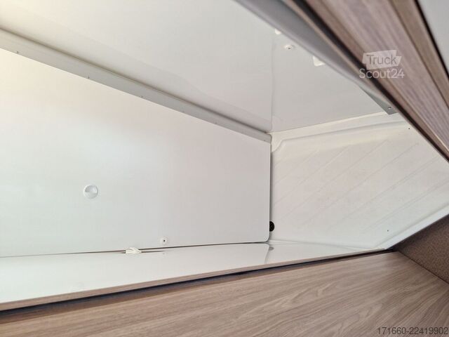 Caravana semiintegrada BÜRSTNER Limited T 660 *SAT-TV*Markise*Truma 6E*