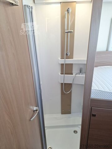 Halvintegrert bobil BÜRSTNER Lyseo TD Harmony Line 727 G Hubstützen*Luftfeder