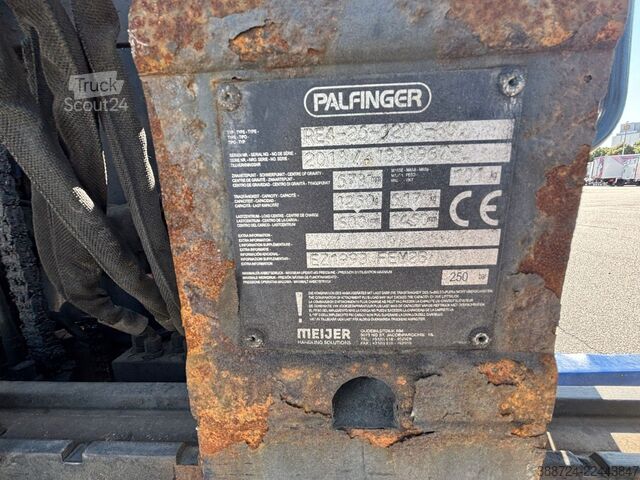 Manipulador telescópico PALFINGER F3 151 K5*Mitnahmestapler*Tragfähigkeit: 1500kg*
