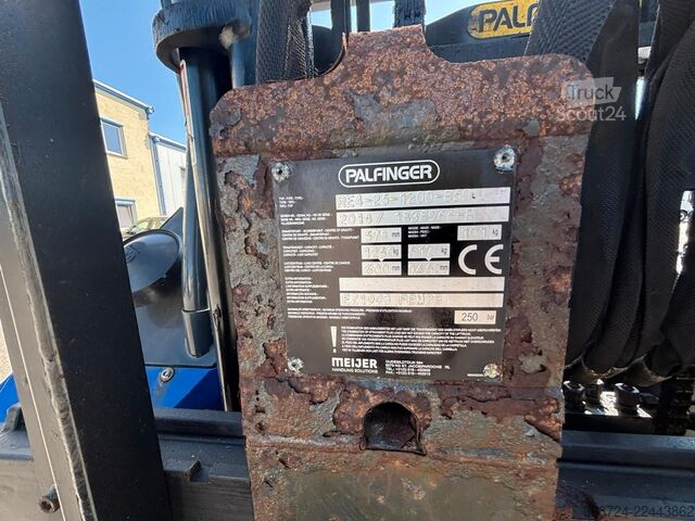 Manipulador telescópico PALFINGER F3 151 K5*Mitnahmestapler*Tragfähigkeit: 1500kg*
