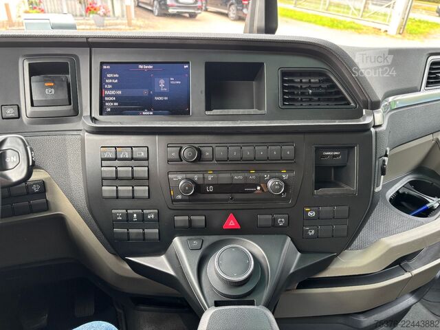 Standarta vilcējs MAN TGX 18.430 Retarder Zwei Tanks Klimaautomatik
