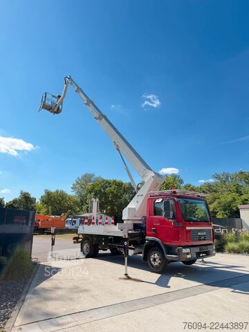 Работна платформа, монтирана на камион MAN TGM 8.180 Hubsteiger WUMAG WT300 30m